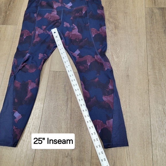 All in Motion Leggings Size XL Navy Blue Purple Abstract Floral Pockets 7/8 L - Picture 5 of 10